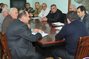 Արամ Հարությունյանը խորհրդակցություն է անցկացրել «Խոսրովի անտառ» պետական 
արգելոց»-ում