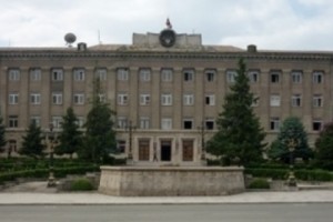 Բակո Սահակյանը պարգեւատրել է Գրիգոր Ամալյանին