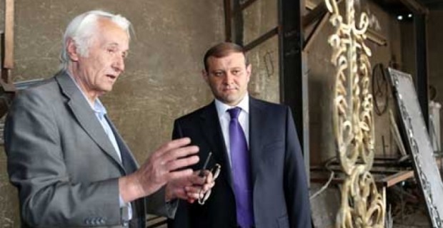 Երևանում կտեղադրվի ընթերցողի բրոնզաձույլ և ինտերակտիվ քանդակ