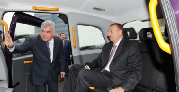 В азербайджанском министерстве процветает «семейная коммерция»