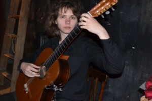 Russian Guitarist: Armenia's Mountains Emit Great Energy