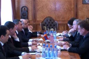 ԱՄՆ դեսպանը հանդիպել է Վլադիմիր Գասպարյանին