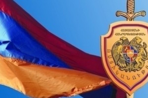 Երևանում ոստիկանության հայտնաբերածը. լիցքավորված «Մակարով», գաղտնի փականով դանակ, թմրամիջոց