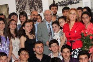 «Զվարթնոց» հայ երգի մրցույթ-փառատոնի գալա համերգը և մրցանակաբաշխությունը՝ 
վաղը