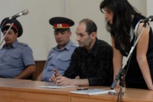 “Если суд позволяет себе беззакония, то я отказываюсь участвовать в этом судебном процессе”,- 
заявила адвокат