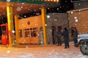 Ոստիկանները պարզել են բենզալցակայանում կեղծ 5000 ռուբլի վճարած վարորդի և ուղևորի ինքնությունը