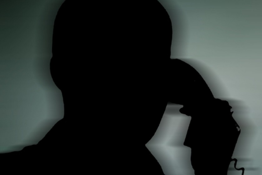 Who Made a Threatening Phone Call to a Hetq Reporter?