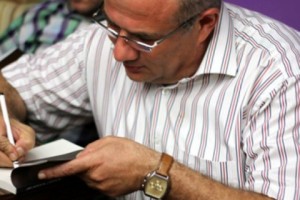 Կարմիր, կարմիր արեւ էր