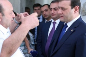 Տարոն Մարգարյանն աշխատանքային շրջայց է կատարել Աջափնյակում