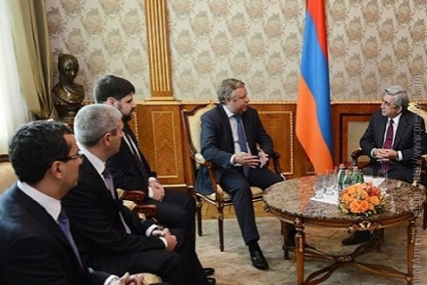 Սերժ Սարգսյանն ընդունել է «Ռոստելեկոմ»-ի նախագահ Սերգեյ Կալուգինի գլխավորած պատվիրակությանը