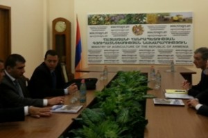 Minister of Agriculture Discusses Anti-Hail Systems with Spanish Specialists