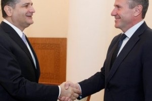 Վարչապետն ընդունել է լեգենդար մարզիկ Սերգեյ Բուբկային