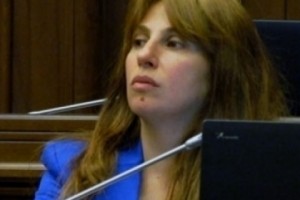 Постанджян вновь предложила признать НКР
