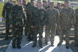 Նախագահն այցելել է զորամասեր