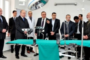Minister Attends Opening of New Private Medical Center in Yerevan