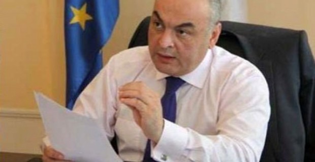 «Ես չեմ սիրում վրացիներին, ովքեր ունեն հայկական ազգանուն, և չեմ սիրում հայերին, 
որոնք ունեն վրացական ազգանուն»