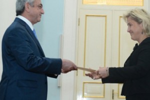 New Latvian Ambassador Presents Credentials