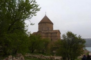 The Road to Western Armenia Runs Through Bolis