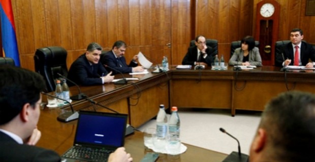 Վարչապետը հանձանարարել է պահպանել «ճանապարհային քարտեզով» հաստատված աշխատանքների ժամանակացույցը