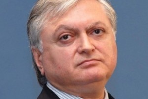 Armenian Foreign Minister Leaves for Paris
