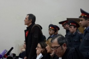 В.Петросян: “Мера пресечения в виде ареста помешала нашему сближению”