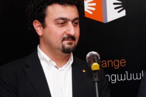 A Case of Vote Rigging? Hetq Source Says Orange Armenia Instructed Jury to Drop Mher Yenokyan's 
Book from the Running