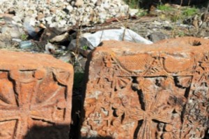 “Khachkar” Warning: ‘This isn’t Azerbaijan or Turkey, but Armenia’