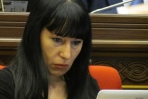 Prosperous Armenia Official to Reporters: 'Don't Jump the Gun'