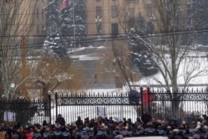 Քրեաօլիգարխիայի եւ քաղաքական կուսակցությունների փոխհարաբերությունների էությունը