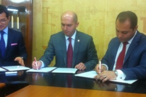 Արդի սարքավորումներով կահավորված սենյակ՝ մեկ դպրոցում եւ մեկ համալսարանում