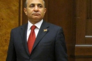 Овик Абрамян неожиданно пришел на закрытое заседание четырех фракций НС