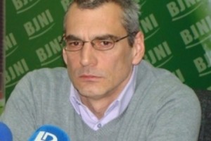 Ричард Киракосян: “Вопреки обещанию президента Саргсяна мы не видим в правительстве 
каких-либо серьезных радикальных изменений”