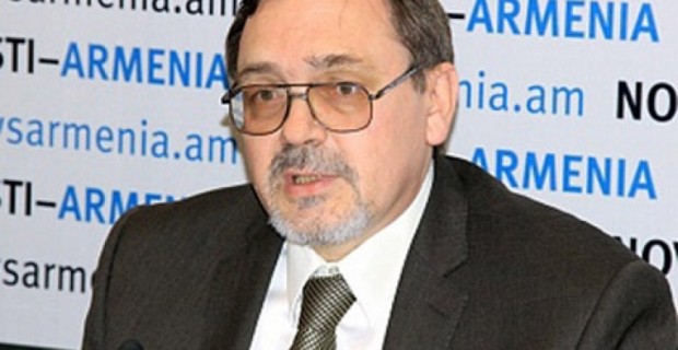 "Посол Волынкин обязан быть бдительным, он обязан принимать и уважать 
Конституцию 
РА"