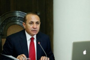 Կառավարությունն առաջարկում է շրջանառության հարկի դրույքաչափը 3.5 տոկոսի 
փոխարեն սահմանել 1 տոկոս