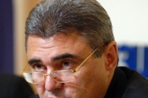 Karabakh's Healthcare Minister Encourages Armenian Diaspora to Come Work in Country's Medical 
Industry