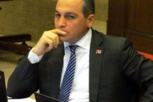 Փաստաբանը որպես քաղաքացի դիմում է իր ընտրատարածքի պատգամավորին
