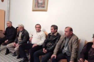 Հանքարդյունաբերությանը զուգահեռ գյուղատնտեսությամբ զբաղվելն  անհնարին է