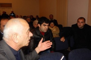 «Թեղուտ» ՓԲԸ-ն գյուղացիներին արգելել է հունձք անել իրենց նախկին խոտհարքներում