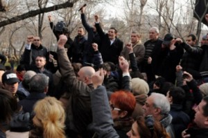Շրջանառության հարկ. կոչ իշխանությանը. «Պետք չէ խաղալ հասարակության նյարդերի հետ»