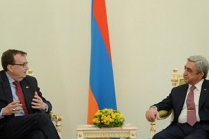 New U.S. Ambassador Hands Credentials to President Sargsyan