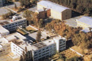 Մելգոնեան կրթական հաստատութիւնը  կրնար  (եւ տակաւին կրնայ) 21-րդ դարու 
համահայկական ամենակարեւոր դպրոցին վերածուիլ