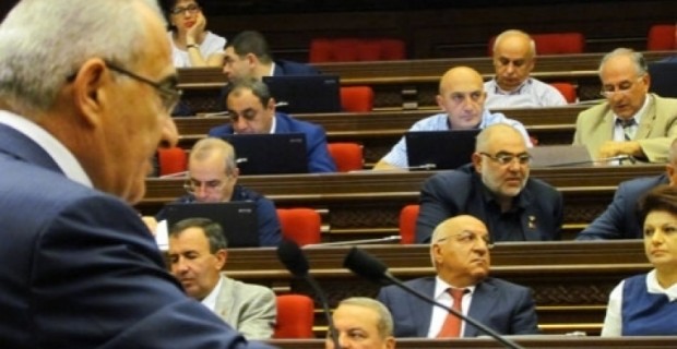 Armenia's Parliament Calls for End to Persecution of Yezidis by the Islamic State