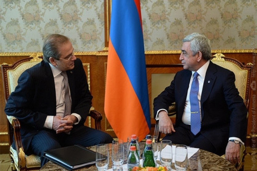 Sargsyan Hosts EDB Chairman: Bank OK's US$150 Million North-South Road Credit