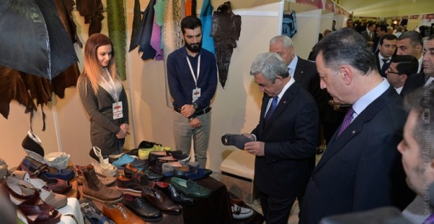 President Sargsyan Tours Made in Armenia Expo
