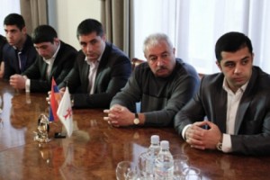 Գյումրու քաղաքապետն ընդունել է Եվրոպայի առաջնություններում մեդալներ նվաճած գյումրեցի մարզիկներին ու նրանց մարզիչներին