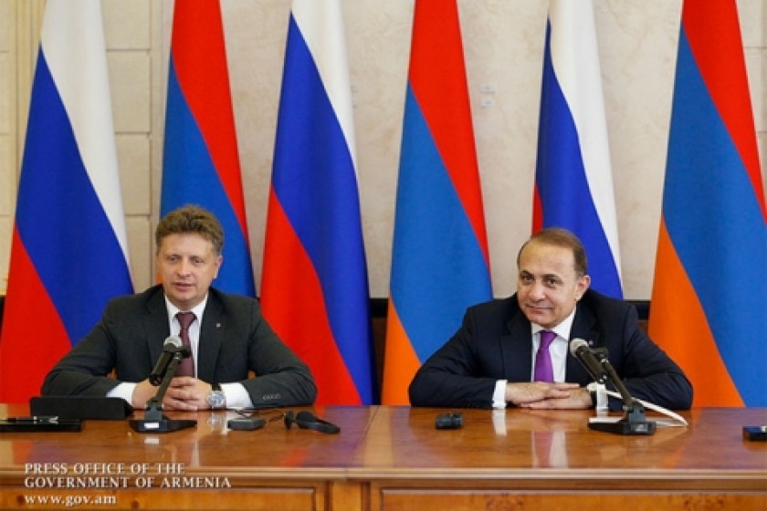 Հովիկ Աբրահամյանը և Մաքսիմ Սոկոլովը հանդես են եկել հայտարարություններով