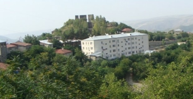 Two Armenian Soldiers Killed in Road Accident