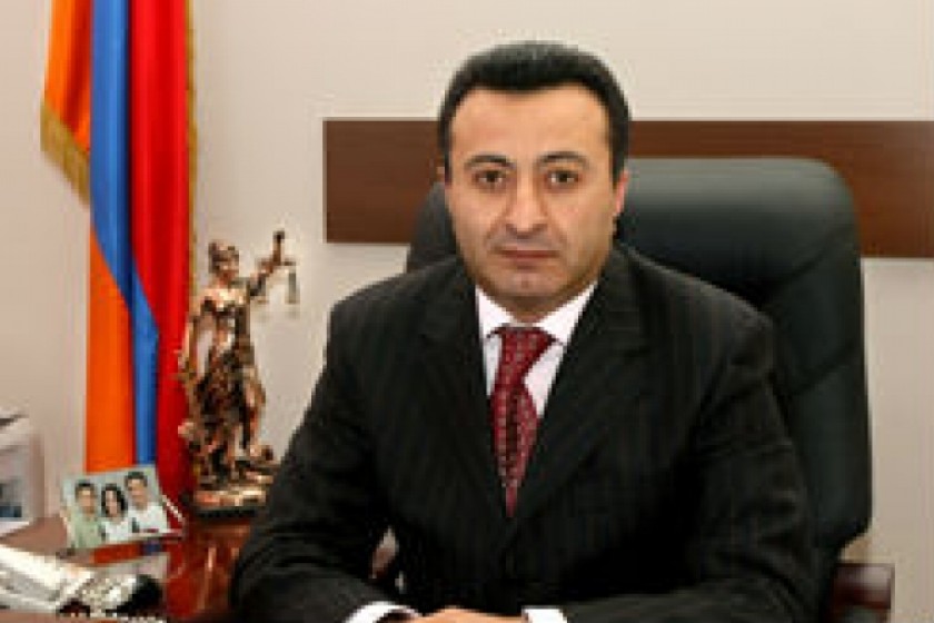 Երբ դատավորը պատասխանող է. վերցրել է փոխառություններ և չի վերադարձրել