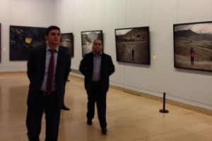 На Пекинской биеннале азербайджанцы пытались испортить фотографии Карена Мирзояна