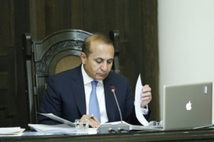 Доверие к новым провалам правительства